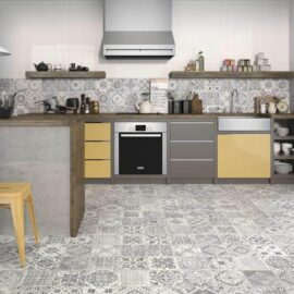 Manises Grey and White Patterned Tiles