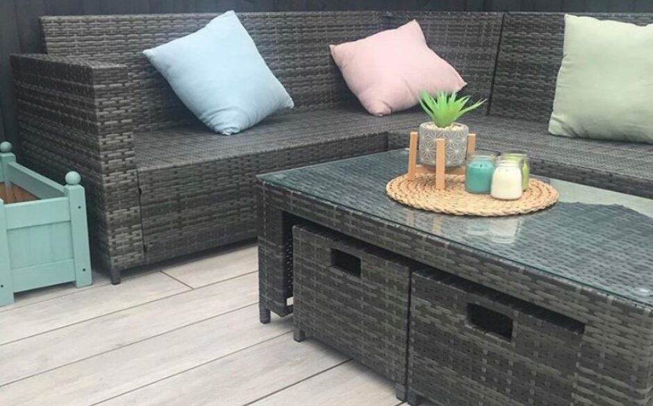 Customer garden living room with wood effect tiles