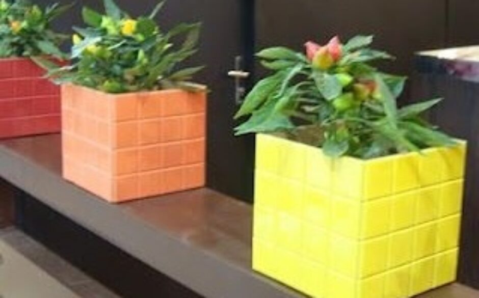 20 ideas for recycling tiles - flower pot