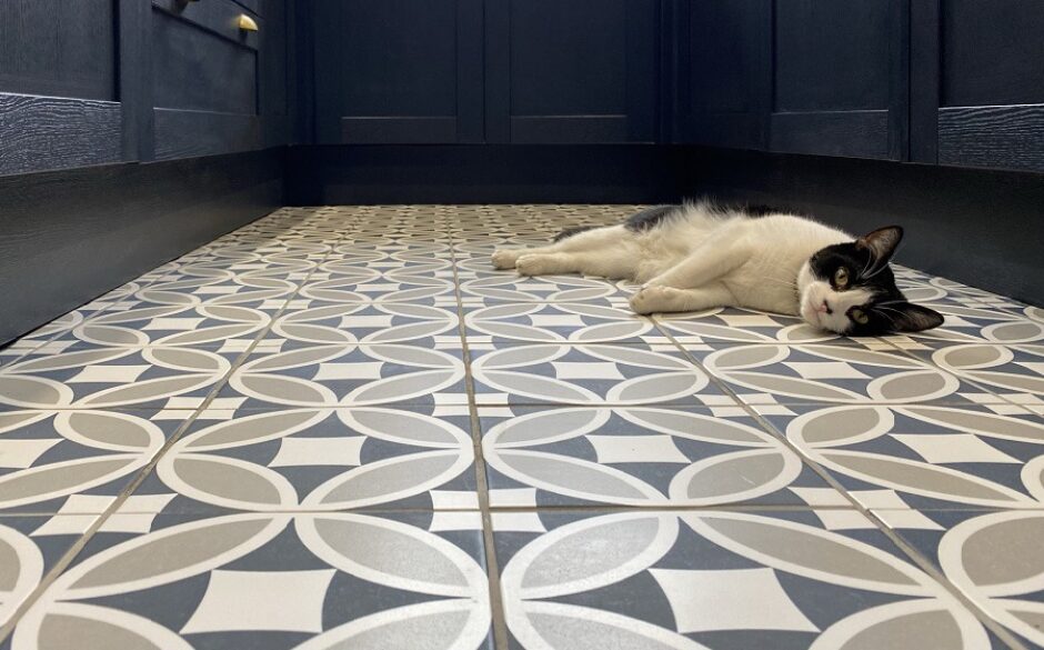 Victorian Kitchen Tiles - Cat
