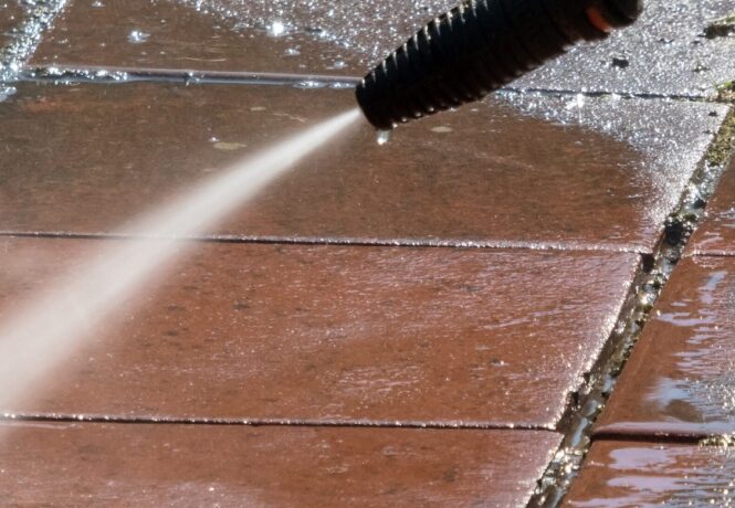 How to clean outdoor tiles - pressure washer