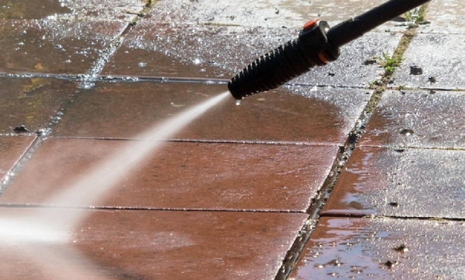 How to Clean Outdoor Tiles - powerwashing tiles